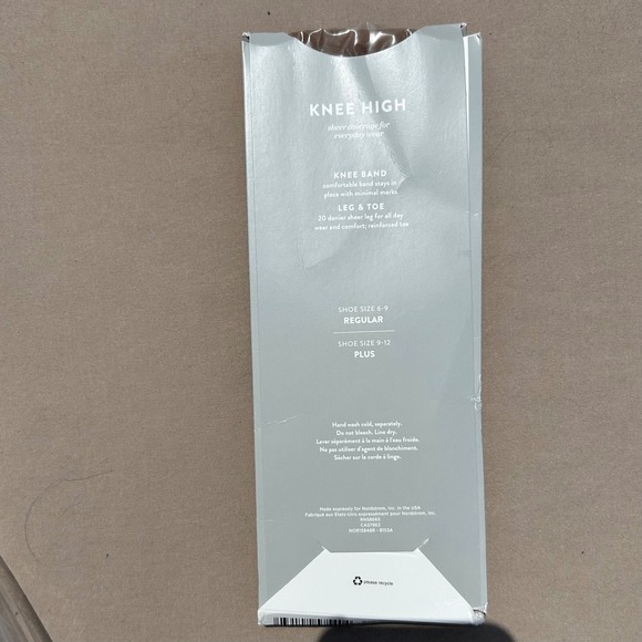 Nordstrom Knee Highs Sheer Coverage Everyday Wear Medium Nude‎ Size 1 - Picture 4 of 4